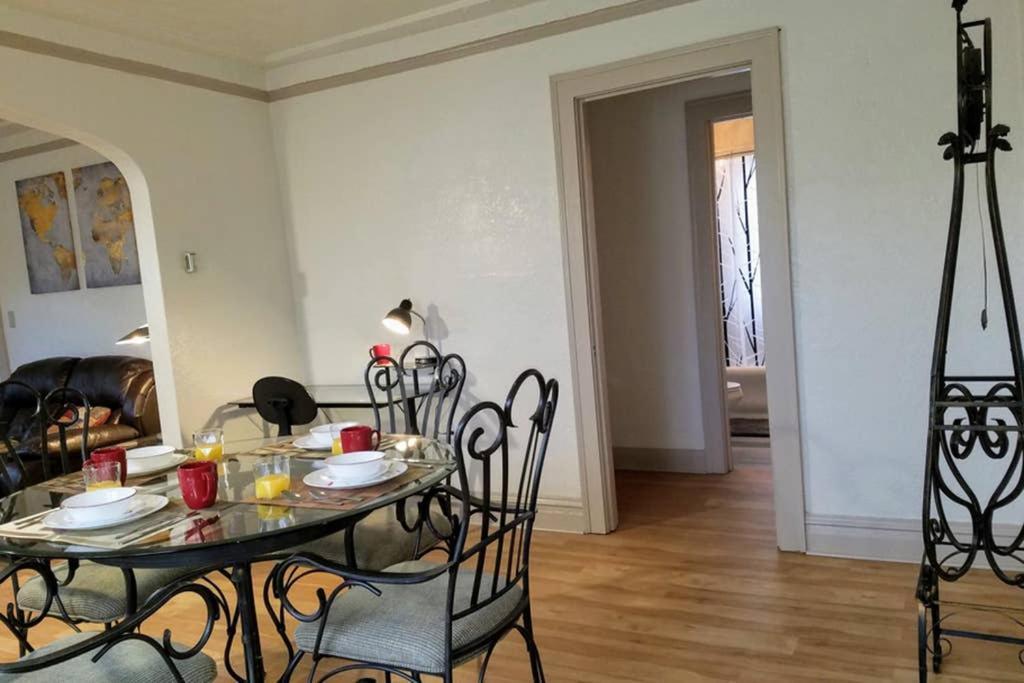 2 Bedroom Apt Near Great Lakes Naval Base And 6 Flags Waukegan Buitenkant foto