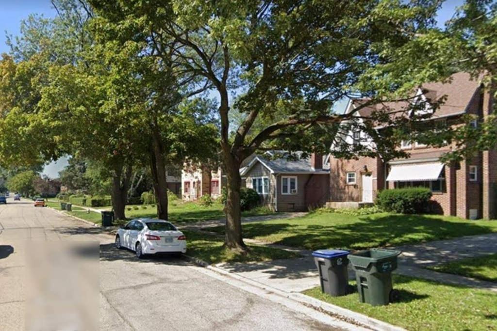 2 Bedroom Apt Near Great Lakes Naval Base And 6 Flags Waukegan Buitenkant foto