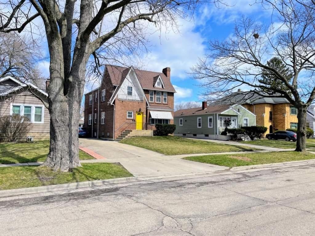 2 Bedroom Apt Near Great Lakes Naval Base And 6 Flags Waukegan Buitenkant foto